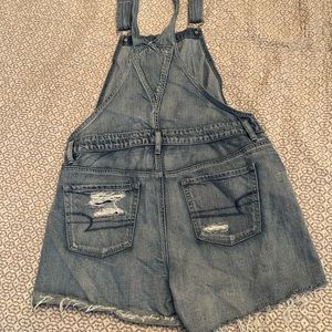 American eagle Distressed overalls